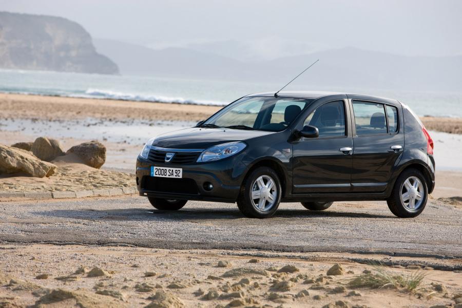  Dacia Sandero 2009 года  (фото 14 из 17)